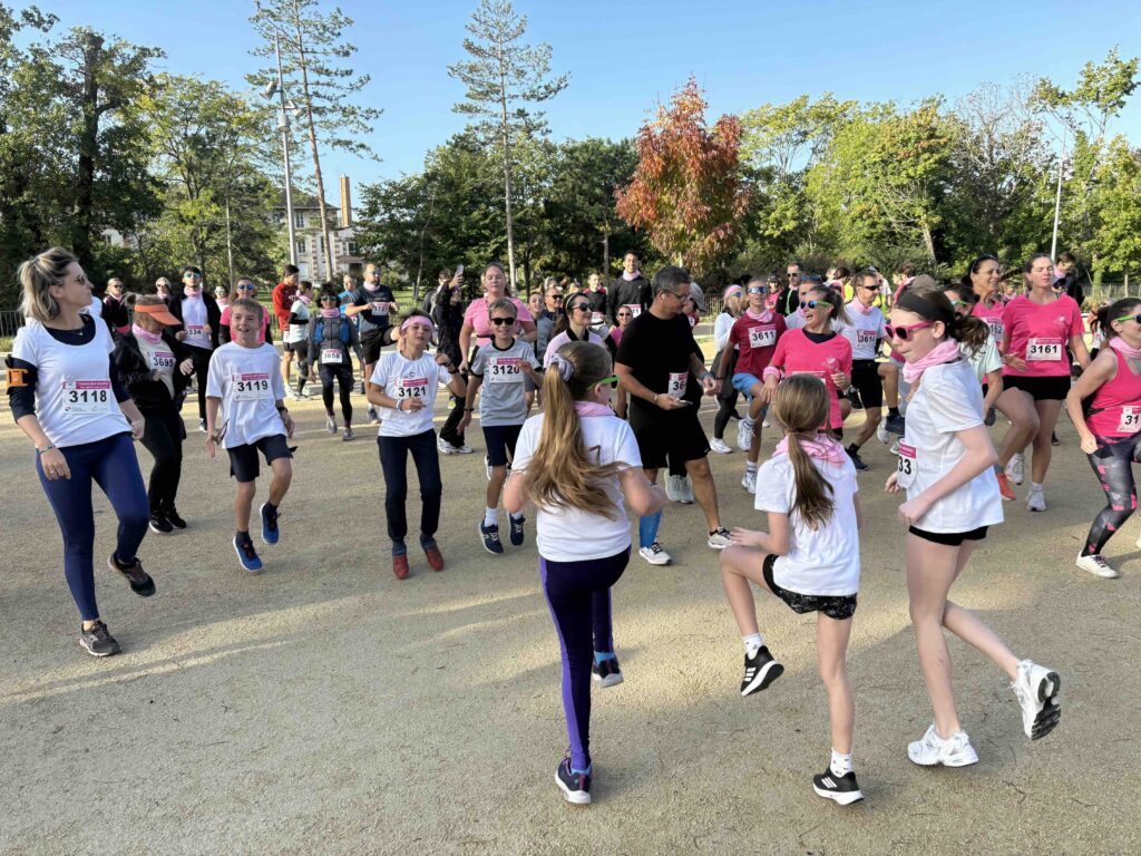 Entraînement des participants avant le départ de la course.