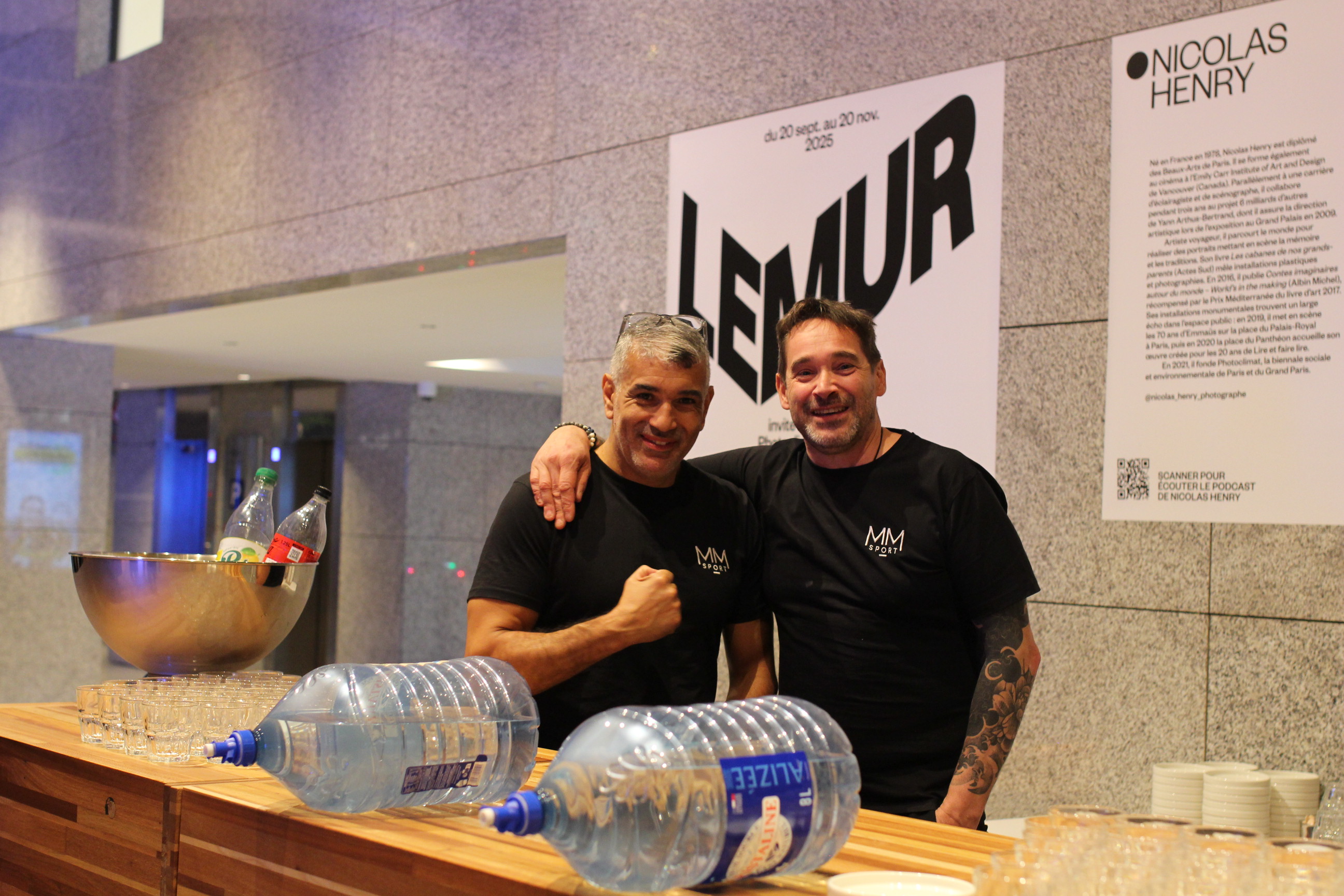 hommes bar team building