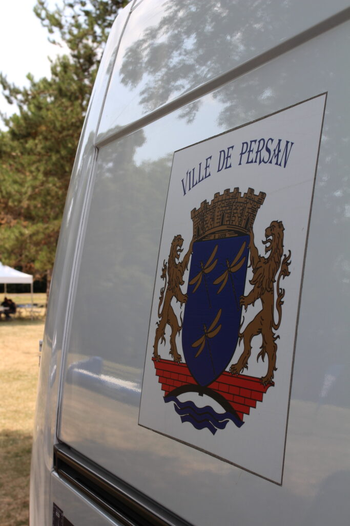Véhicule de la ville de Persan